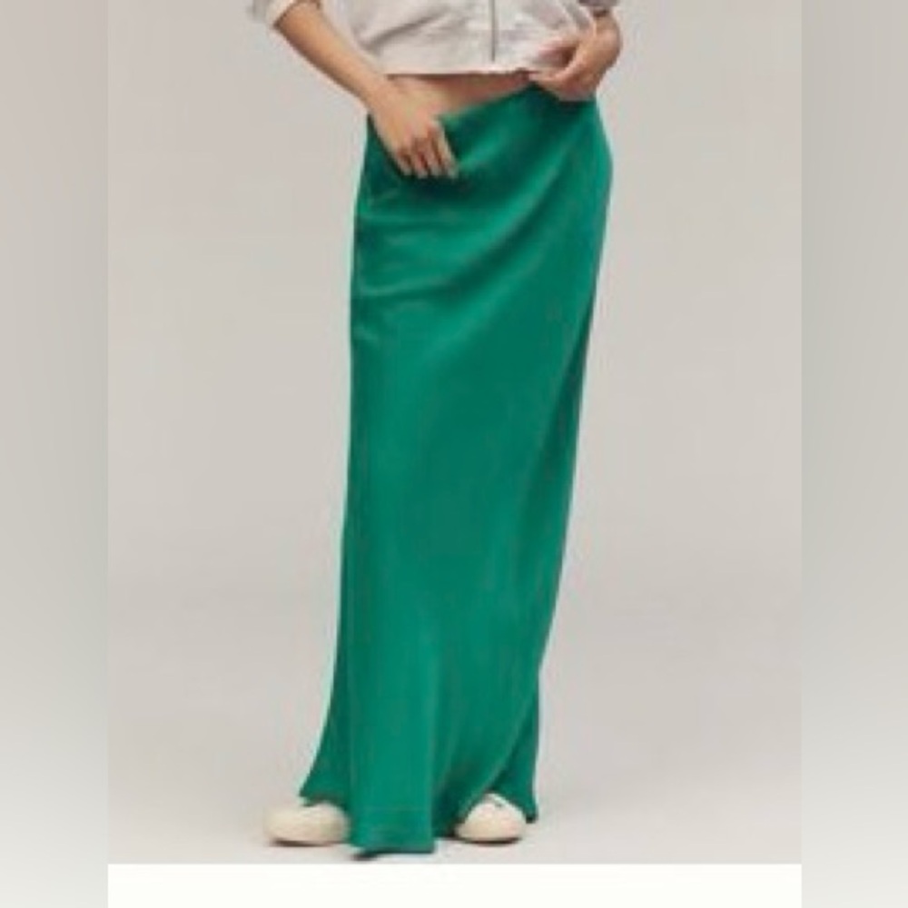 Elegant Green Maxi Skirt Small
